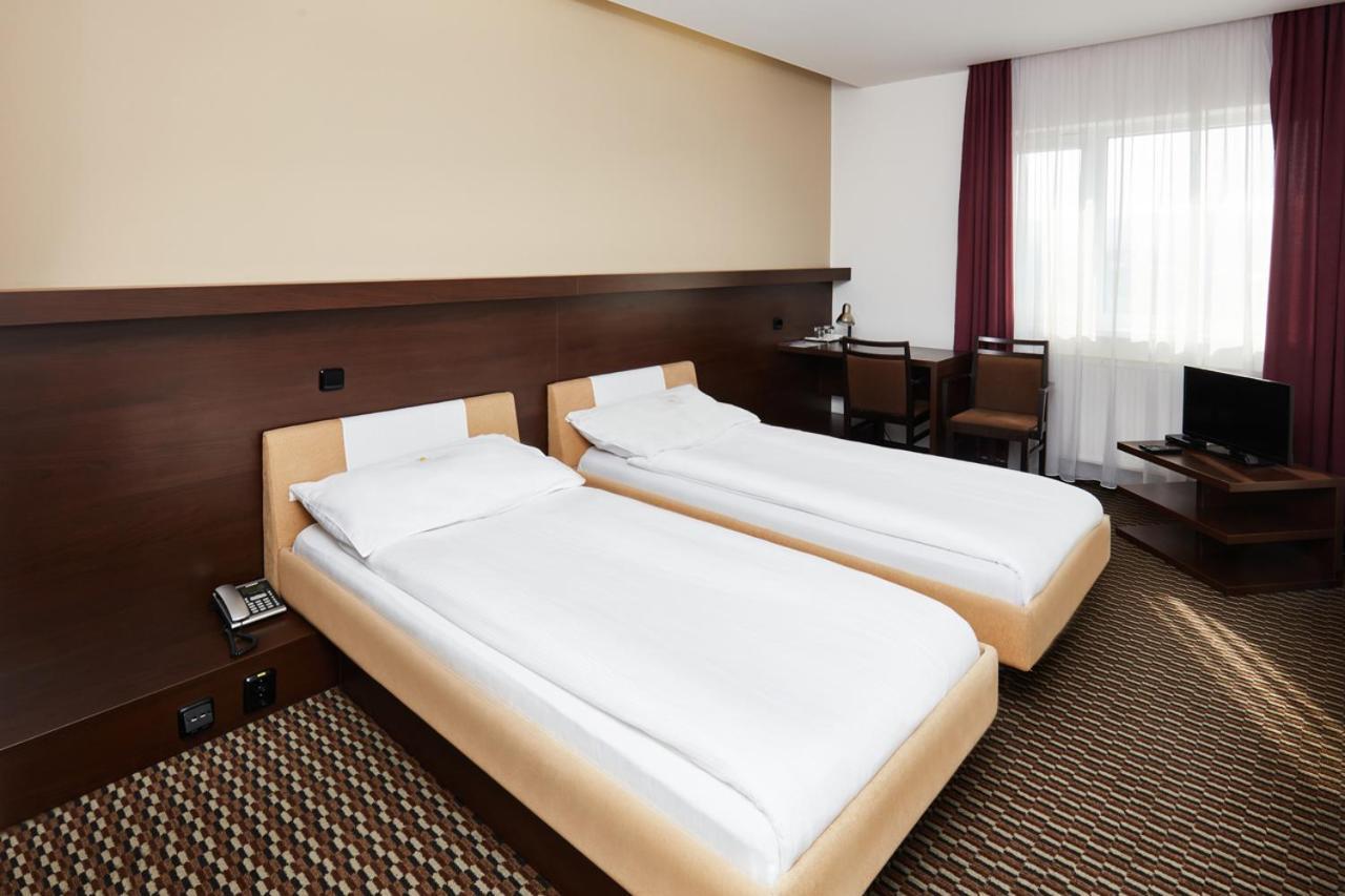 Hotel Rottal Otrokovice Szoba fotó
