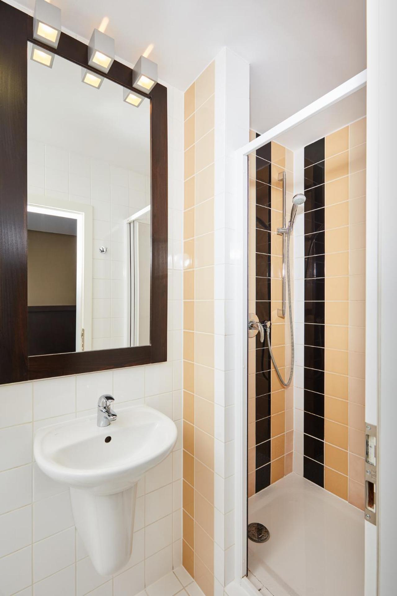 Hotel Rottal Otrokovice Kültér fotó