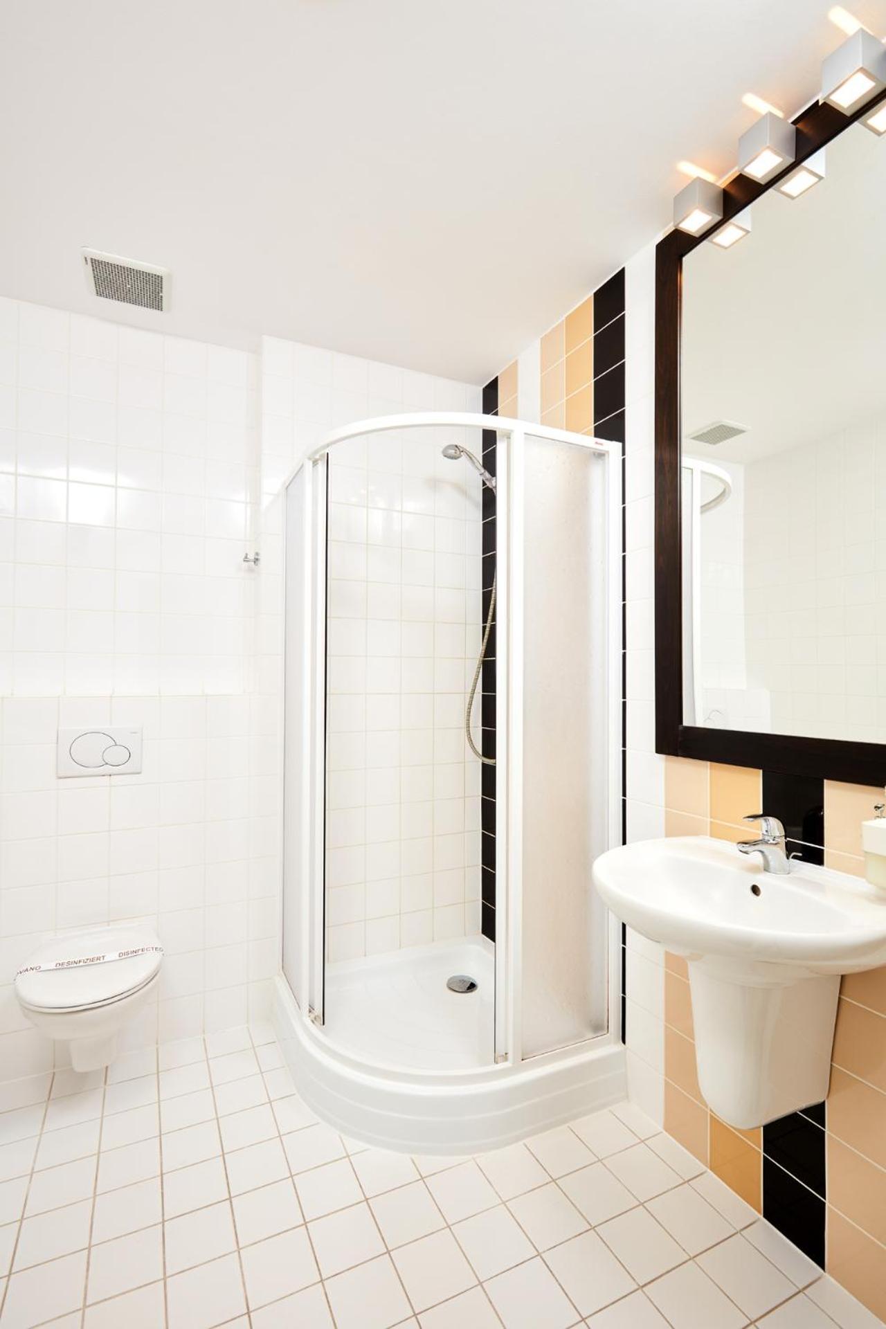 Hotel Rottal Otrokovice Kültér fotó